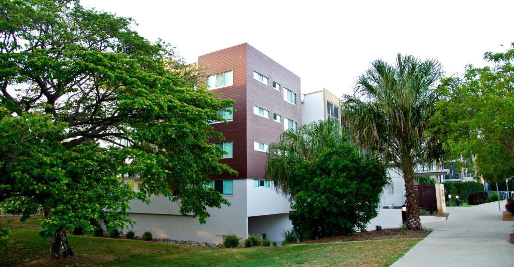 Itara Apartments Townsville Exteriör bild