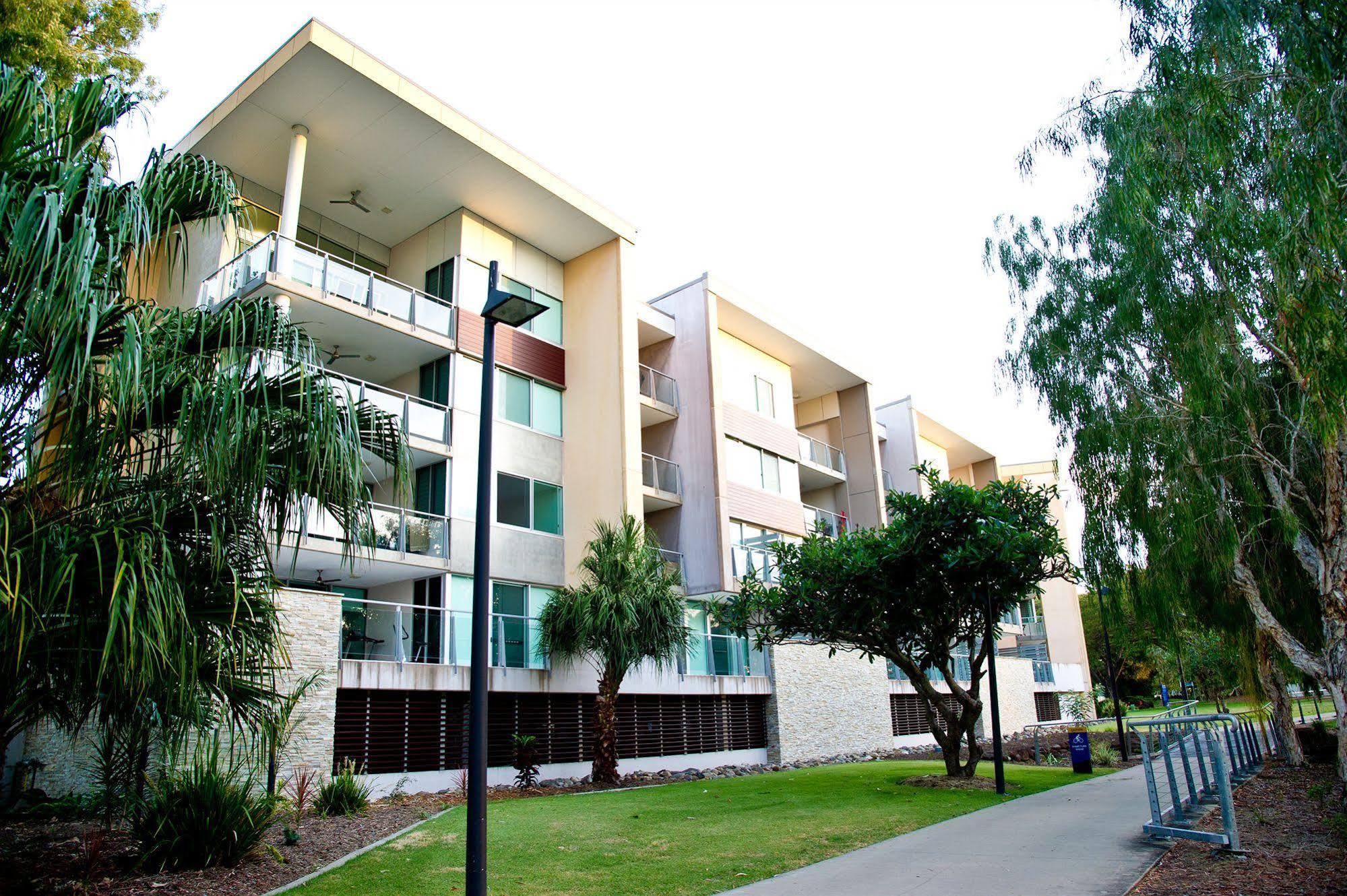 Itara Apartments Townsville Exteriör bild